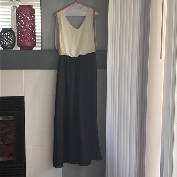 INA Beaded Trim Cream and Black Maxi - Medium - Picture 4 of 8